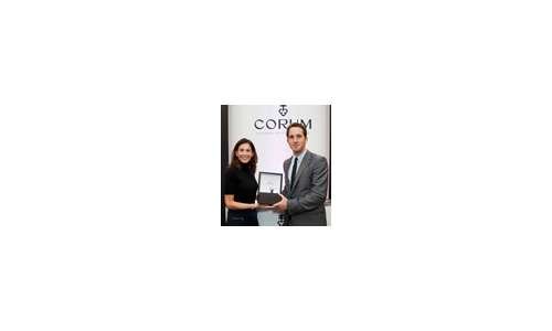 Посланник Corum Бен Эйнсли назван лучшим яхтсменом 2012 года