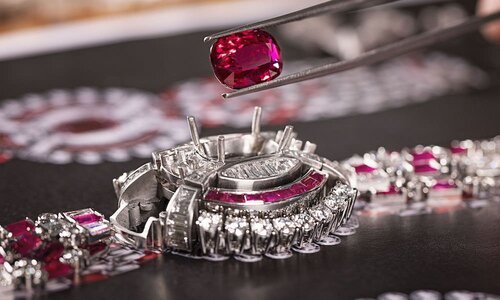 Magnifica: Bulgari представляет свои самые драгоценные часы в истории