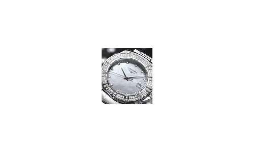 Женские модели Conquest с бриллиантами — воплощение спортивной элегантности от Longines
