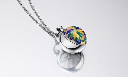 Две стороны Pendentif Boule от Hermès
