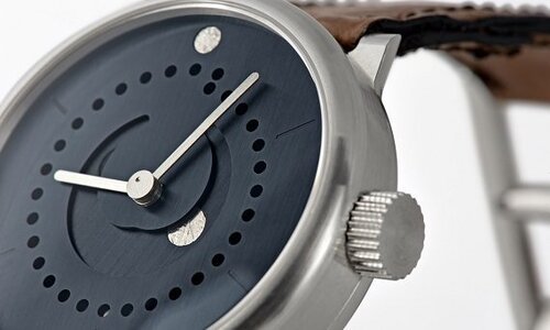 Обманчивые часы moon phase blue patina
