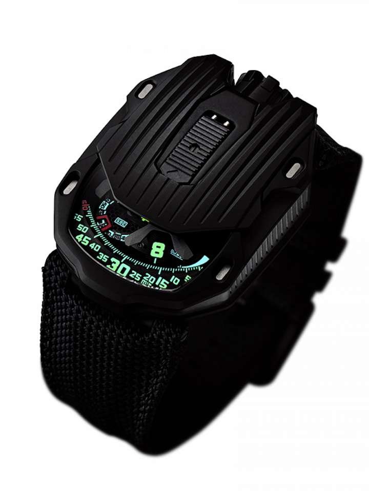 UR-105 от Urwerk