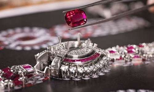Magnifica: Bulgari представляет свои самые драгоценные часы в истории