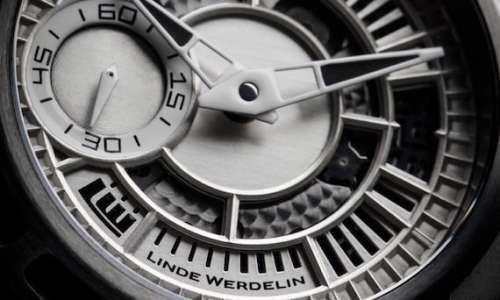 Перевести в ч/б: монохромная серия Linde Werdelin x TBlack