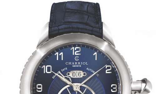 Grande Date GMT от Charriol в элегантном синем