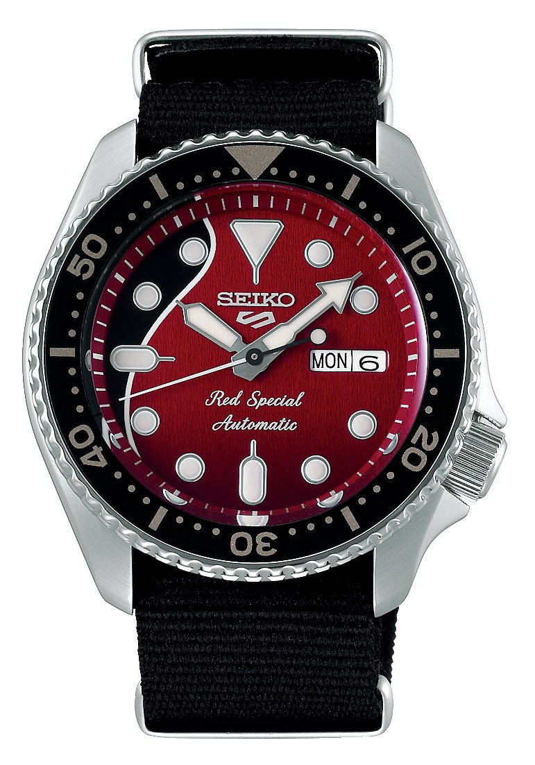 Seiko 5 Sports Brian May Ограниченная Серия