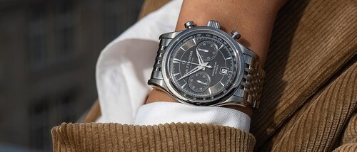 Космополитичный дух CarL F. Bucherer и Manero Flyback