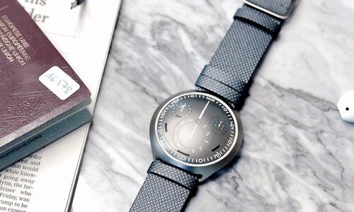 Революционная система e-Crown от Ressence