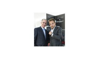 Стивен Дорфф и его фаны на презентации новой коллекции Ferragamo в Bloomingdales 
