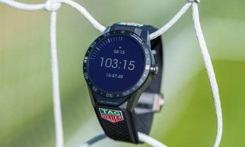 TAG Heuer присоединяется к судье во время Премьер-лиги