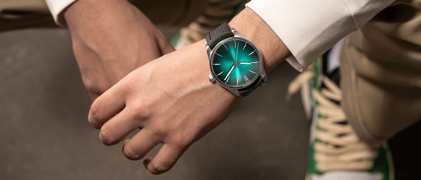 H. Moser & Cie: новые часы Pioneer Centre Seconds Mega Cool