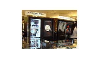 Raymond Weil открывает бутик в парижском универмаге Galeries Lafayette