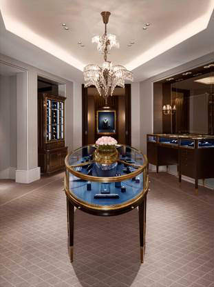 Внутри женевского бутика Harry Winston