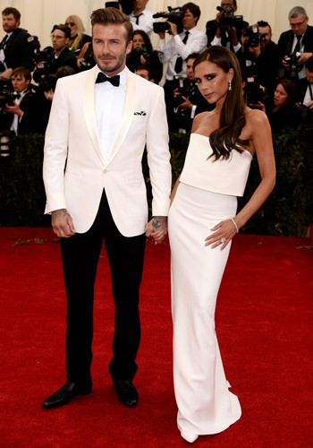 Виктория Бекхэм в украшениях от Jacob & Co на MET Gala 2014