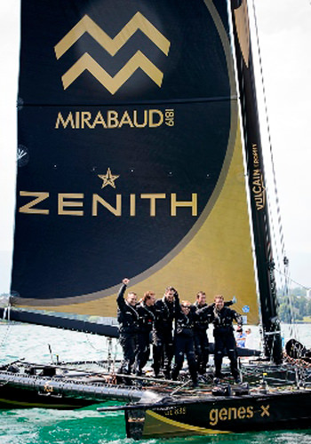 Яхта Ladycat, собственность Spindrift racing. Спонсор - Zenith