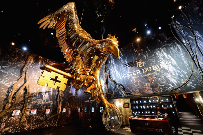 Впечатляющий стенд Roger Dubuis на SIHH 2013