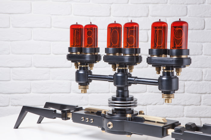 Nixie Machine в галерее M.A.D. Gallery