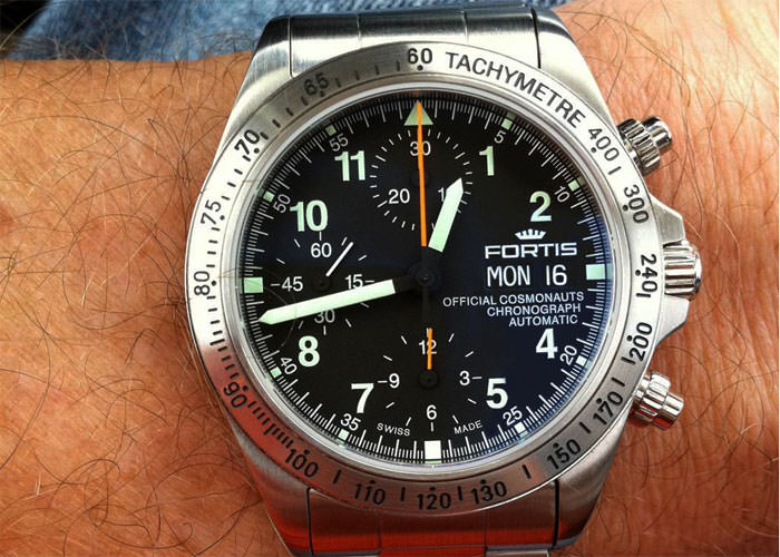 Фирменные часы Fortis Cosmonauts Chronograph