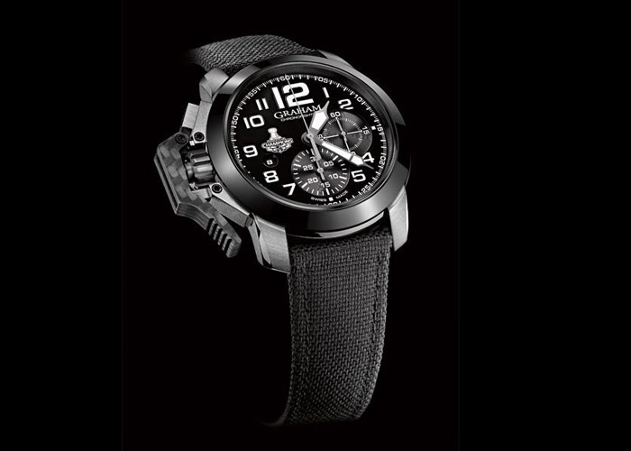 Модель Chronofighter Oversize LA Kings®, выпущенная Graham