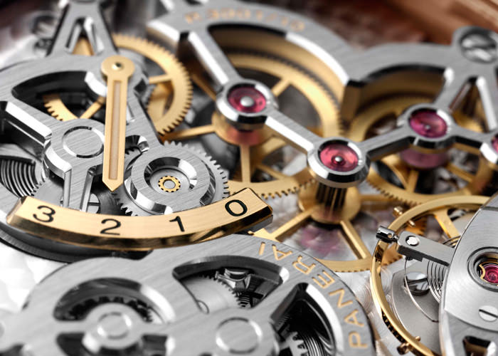 Калибр P.3001/10, целиком разработанный и созданный на производствах Panerai в Невшателе