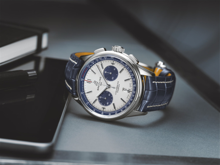 Часы Breitling Premier B01 Chronograph 42 Switzerland Limited Edition