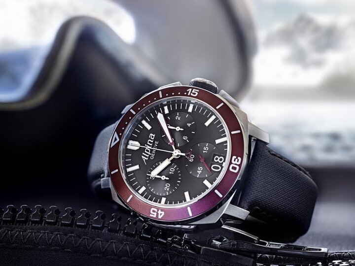 Часы Seastrong Diver 300 Chronograph Big Date (бордо)